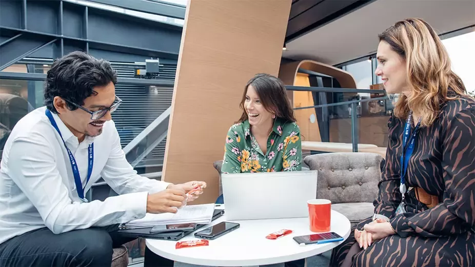 Collaboration autour d’un ordinateur