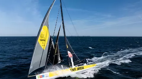 Voilier café joyeux avec Nestlé